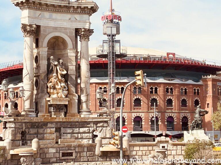 Plaça d'Espanya (Plaza de España) in Barcelona, Spain